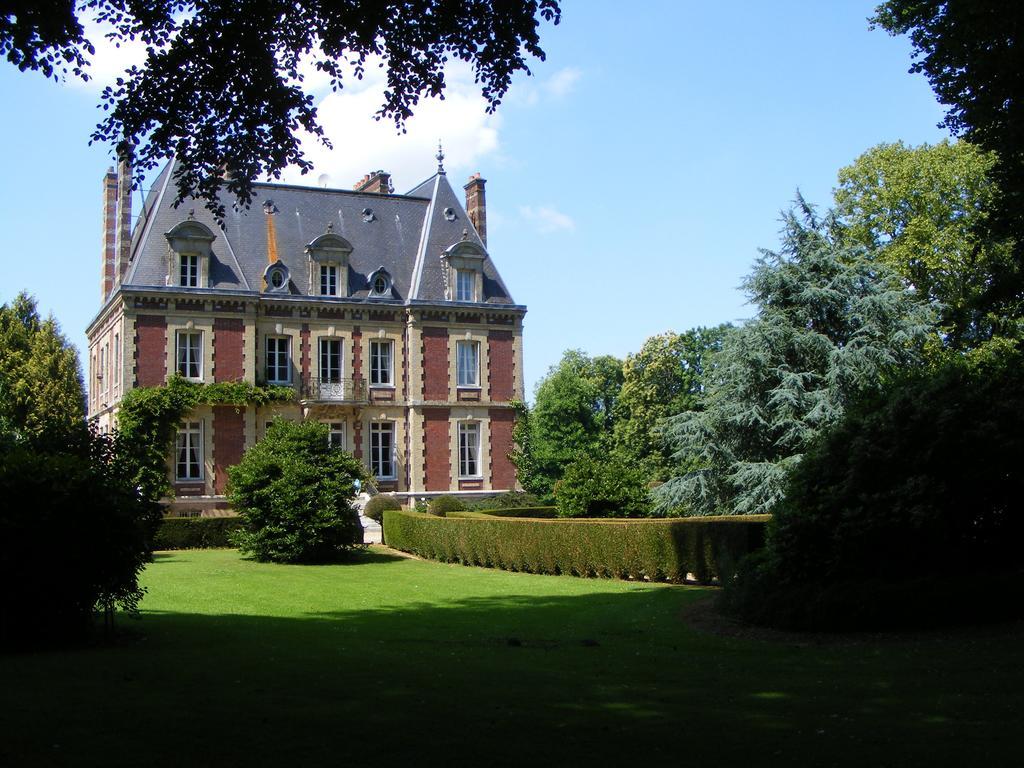 Domaine Du Chateau De Bourville Bermonville Exterior foto